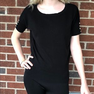 Short sleeve sweater